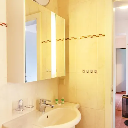 Haus Excelsior 35 公寓