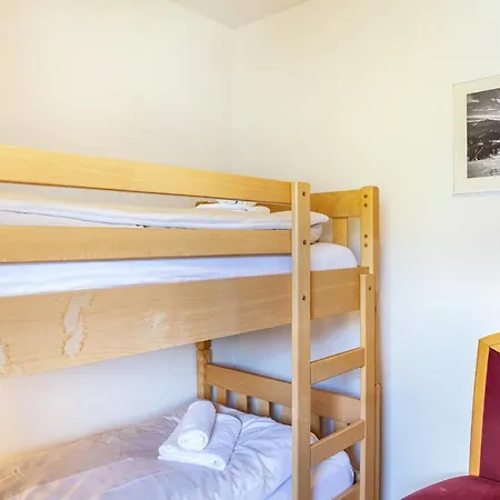 Haus Excelsior 35 アパート *