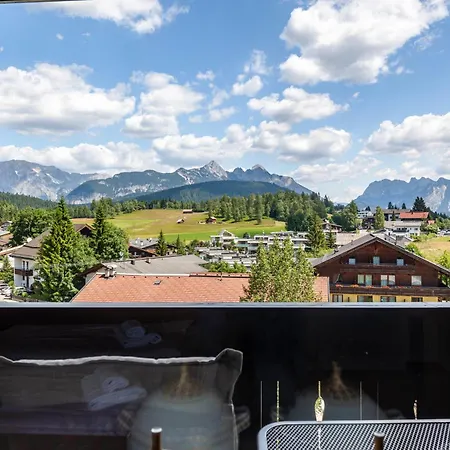 アパート Haus Excelsior 35 ゼーフェルト・イン・チロル